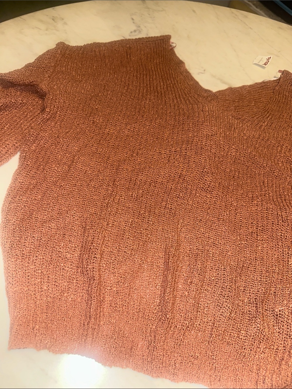 Moon and Madison Women’s Rust V-Neck Knit Sweater with twisted back size medium - Picture 2 of 6